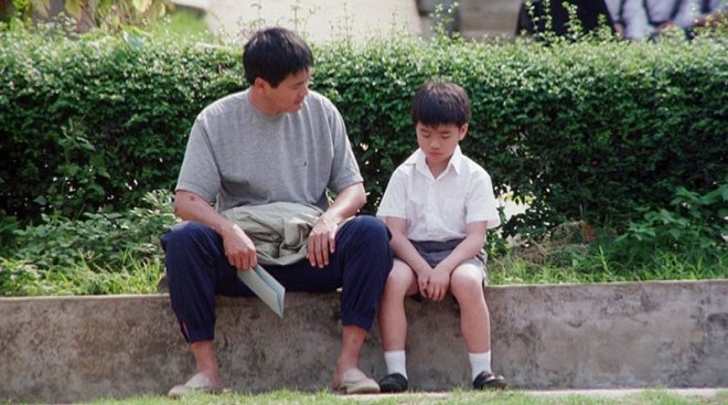 Ching (Chow Yun-Fat) visits his son in "Prison On Fire II" (1991)